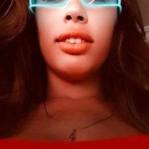 Meet your Posher, Sabrina